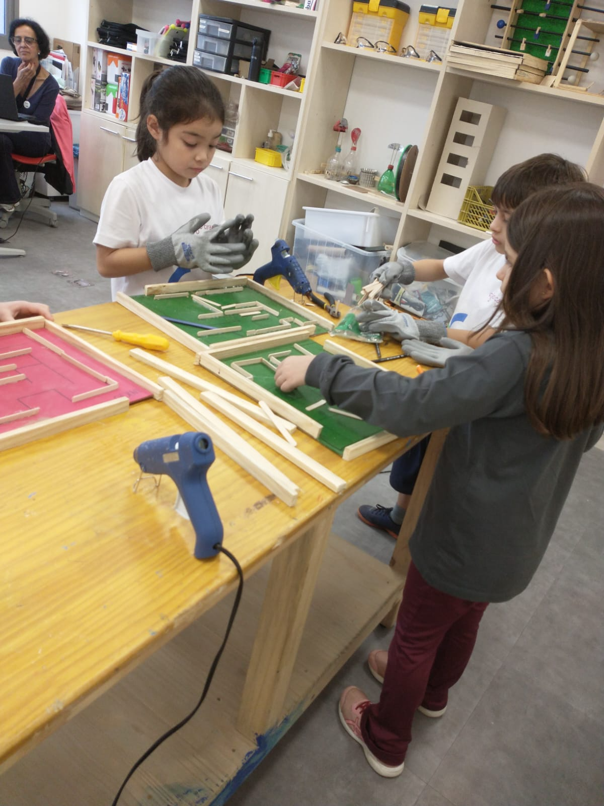 Projeto Maker - Carandá Educação - Um mundo em transformação pede uma ...